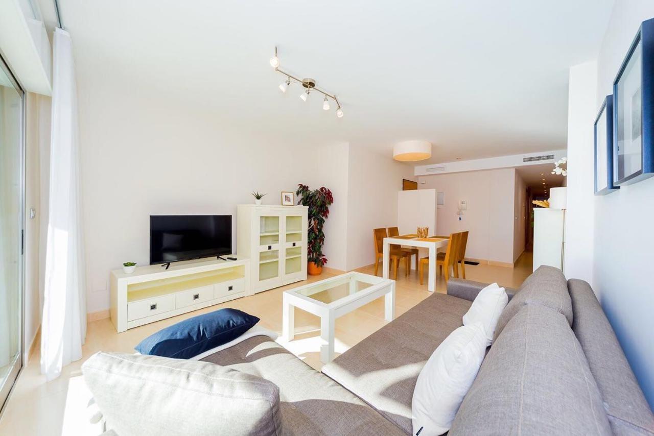 טורבייחה Шикарная Квартира На Первой Линии -Luxury Apartment On The First Line Sea מראה חיצוני תמונה