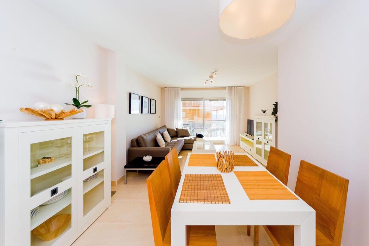 טורבייחה Шикарная Квартира На Первой Линии -Luxury Apartment On The First Line Sea מראה חיצוני תמונה