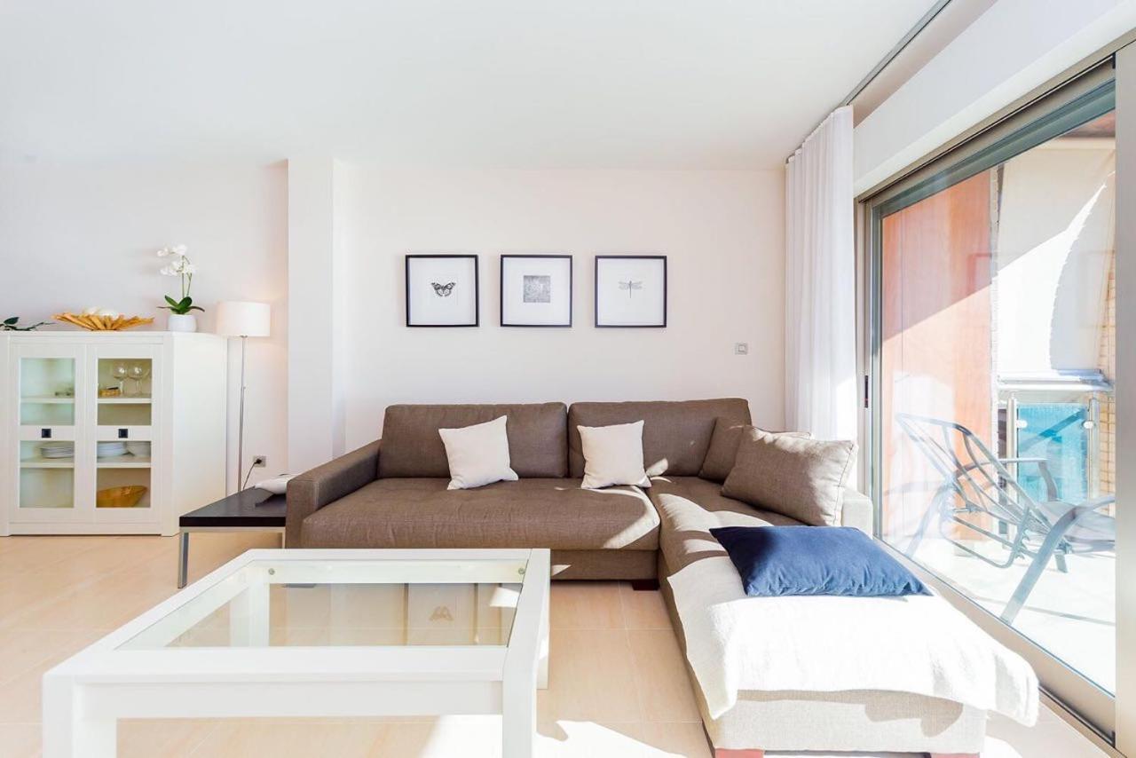 טורבייחה Шикарная Квартира На Первой Линии -Luxury Apartment On The First Line Sea מראה חיצוני תמונה