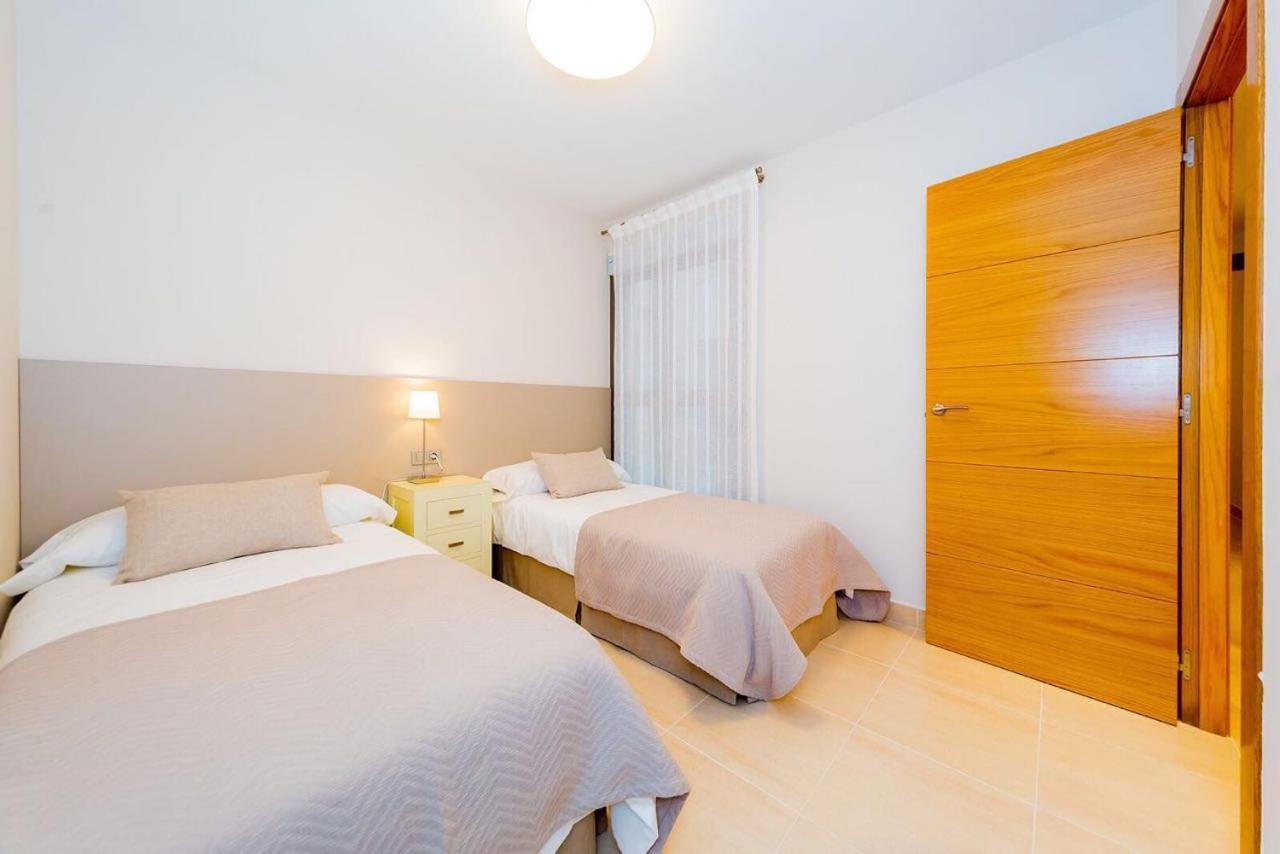 טורבייחה Шикарная Квартира На Первой Линии -Luxury Apartment On The First Line Sea מראה חיצוני תמונה